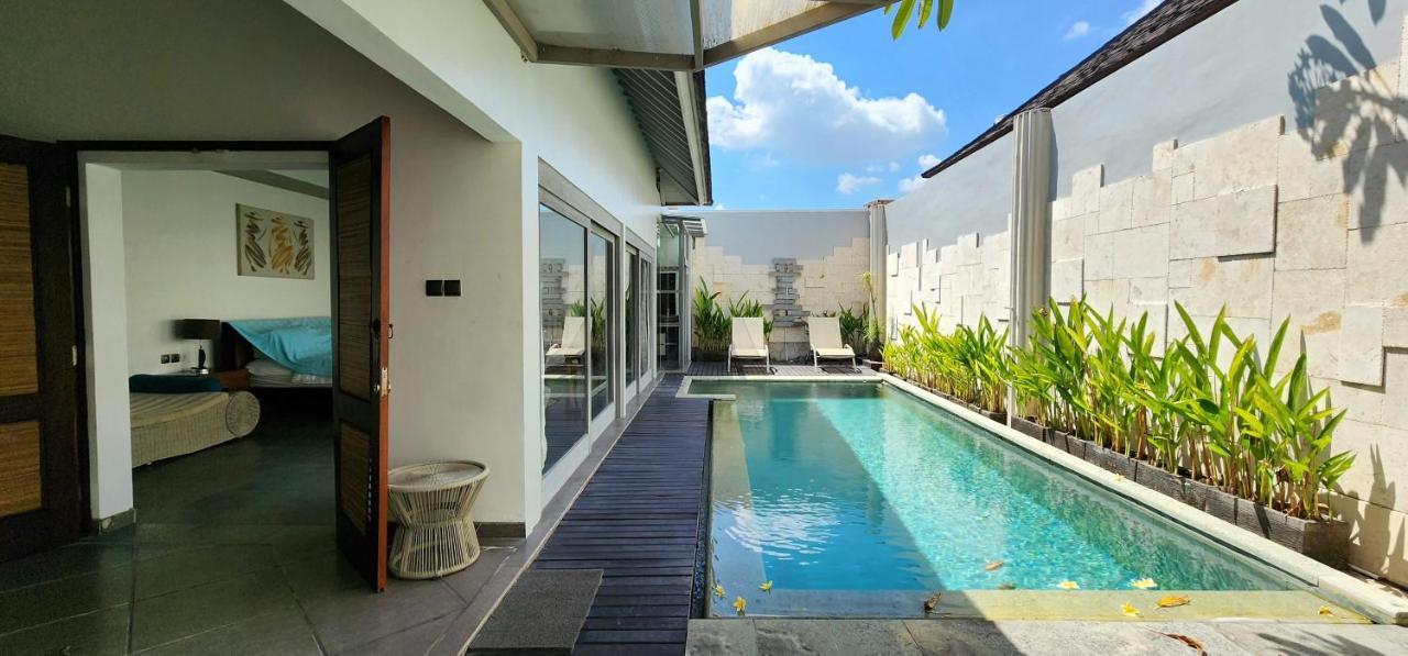 Zoe Villa Canggu Esterno foto